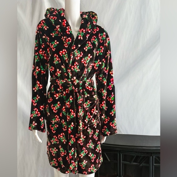 Santa’s Treasures Candy Cane Plush Robe Black Holiday Print Size M - Picture 2 of 7
